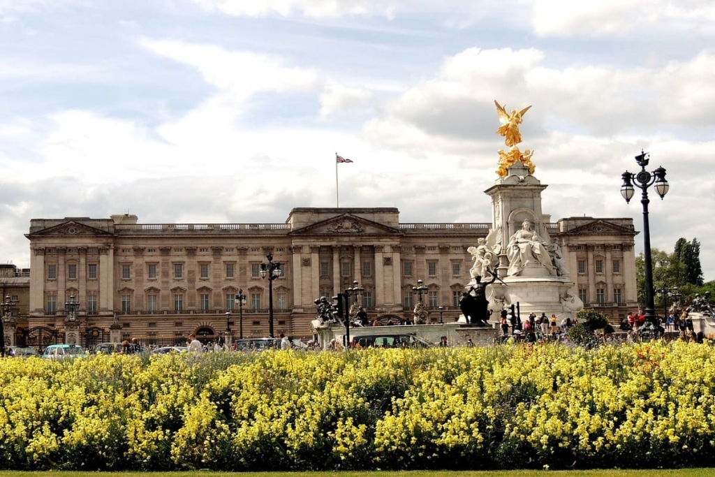 buckingham-palace